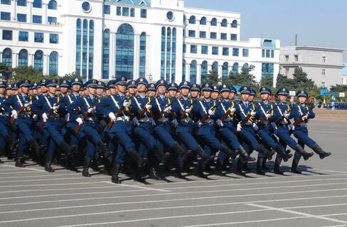 �������ӝh���մ�W(xu��)���� �L(zh��ng)����܊���մ�W(xu��)��ַ��B