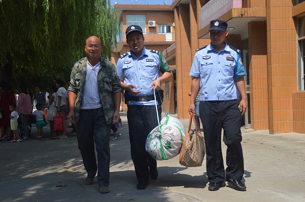 �Ӱ��F�����촰�چ�λ��������(w��)�|(zh��)��ů����